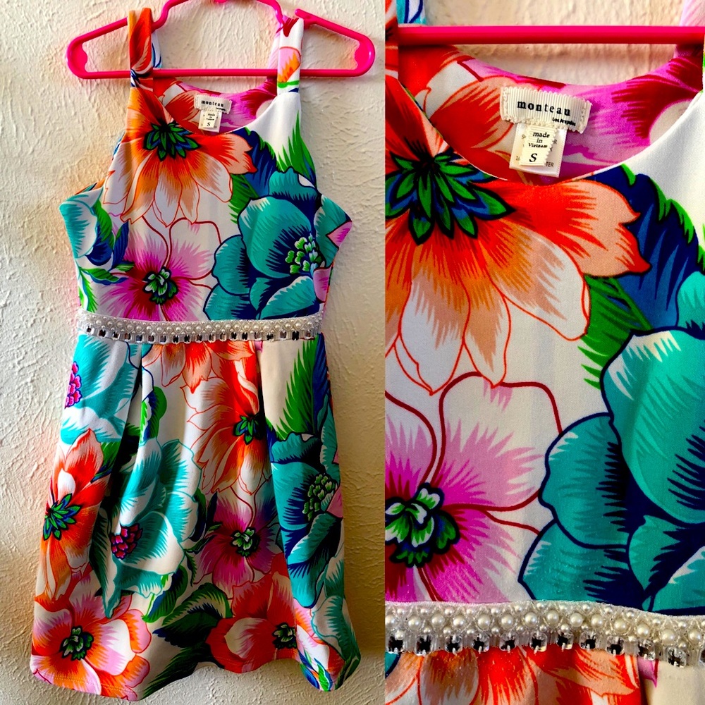 Girl dress ,have some scartch